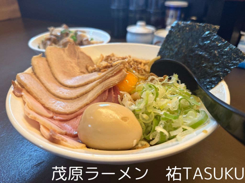 濃厚背脂タタキラーメン　麺屋 TASUKUさん